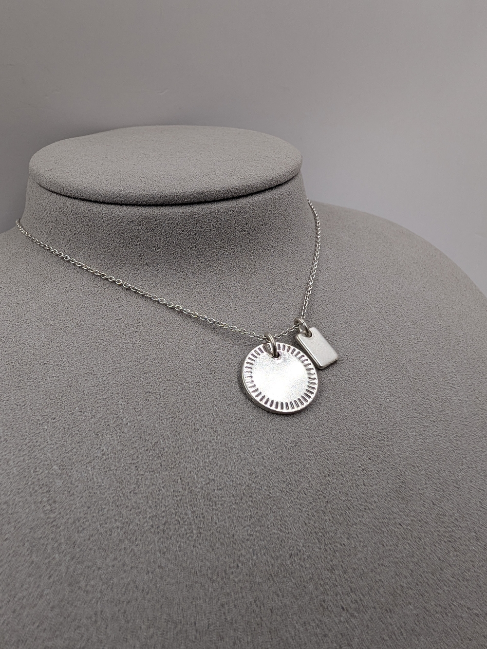 Madewell Double Charm Silver Tone Pendant Necklace Minimalist M115
